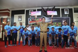 Atlet Tanah Laut Berprestasi Terima Bonus