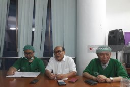 Kembar Siam Dempet Perut Sukses Jalani Operasi Pemisahan