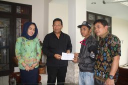 Bupati Madina Dicoklit