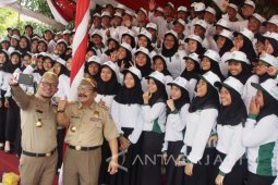 Menaker Minta Pengawasan Pro- Aktif Industri Berbahan Baku Berbahaya