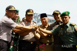 Kapolda Terharu Disambut Meriah Saat Kunjungi Yonif 621