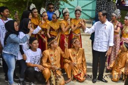 Penyerahan Sertipikat Tanah