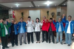 Maidi-Inda Raya Daftar Hari Terakhir ke KPU Madiun