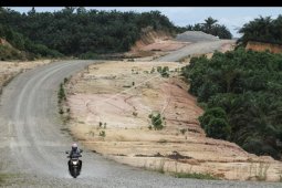 Jalan penghubung Nias Barat-Nias Utara segera dibanguun