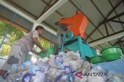 Desa di Aceh Barat olah sampah bernilai ekonomi