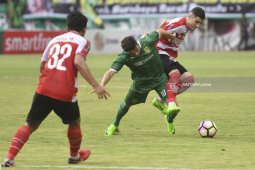Persebaya Menang Adi Penalti Lawan Madura United