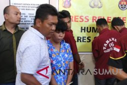 Polisi bekuk pencuri emas