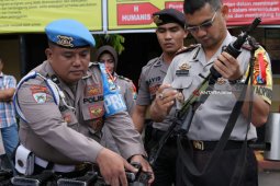 Polisi Cek Senjata untuk Pengamanan Pilkada Jatim