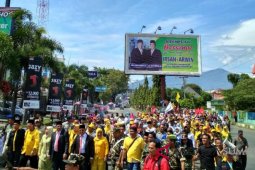 Azan iringin pelepasan pasangan "Bersinar"