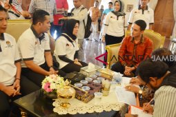 Zola imbau masyarakat gunakan hak pilih