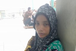 "Pulanglah bang anak kita masih kecil"