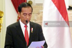 Joko Widodo Encourges Security Officers to Prevent Land Fire