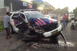 Mobil Patwal Polres Sumenep Alami Kecelakaan Tunggal