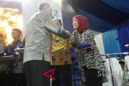 Kemenristekdikti berikan penghargaan anugerah  PTN terbaik