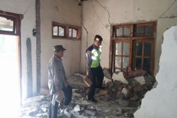 Tanah Bergerak, Sejumlah Rumah Alami Rusak Berat