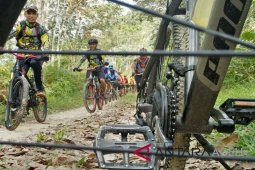Gowes bukan sekedar mengayuh pedal