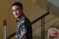 KPK bawa berkas dari rumah dinas zola