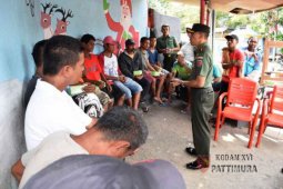Danrem Binaiya Kunjungi Tukang Ojek di Ambon