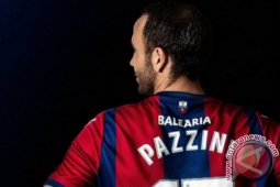 Real Madrid kehilangan dua poin, gara-gara gol telat Pazzini