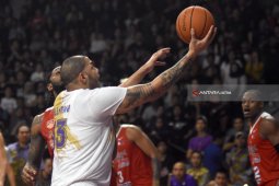 San Miguel Alab Tundukkan CLS Knights