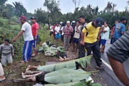 Pemdes Mega Timur santuni korban lakalantas