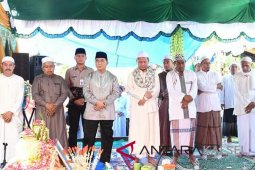 Bupati HSS Hadiri Haul Habib Mimi