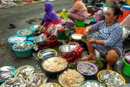 Harga Ikan Laut di Bojonegoro Masih Stabil Tinggi