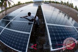 Gunakan pembangkit tenaga surya, PLN hemat Rp115 juta/bulan