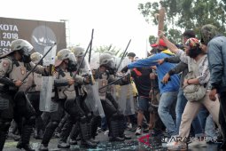 Pasangan calon harus patuh aturan