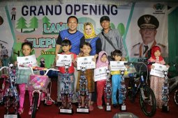 Gubernur Lampung Ridho Ficardo Meresmikan Taman Gajah