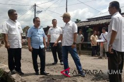 Bupati ingatkan semua proyek harus sesuai bestek