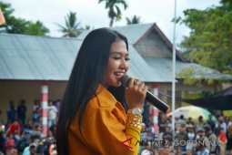 Lagu dangdut dominasi hiburan panggung politik