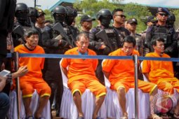 Polisi buru pengendali 1,6 ton "shabu-shabu"