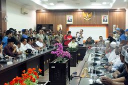 Tuntutan Demo "212" Ditandatangani Dua Fraksi DPRD Jember