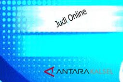 Seorang remaja penjual koin judi online terancam hukuman cambuk