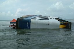 Polisi periksa dokumen pupuk dari Lampung