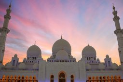 Khutbah Masjidil Haram gunakan bahasa Indonesia