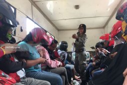 108 Orang Terjaring Razia Valentine di Surabaya