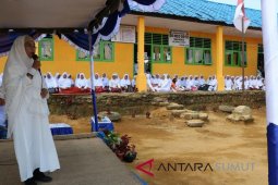 Syaufia : beribadah harus cerdas