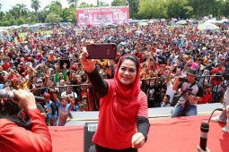 Puti Minta Restu Warga Ngawi