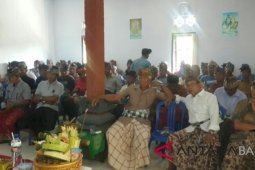 Tokoh adat berhentikan sementara Bendesa tersangka penggelapan
