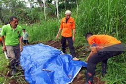 Belasan Rumah Warga di Bintoro Jember Terancam Tertimpa Longsor (Video)