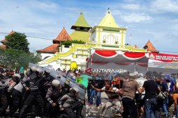 Polres Sumenep Simulasi Pengamanan Pilkada Jatim 2018 (Video)