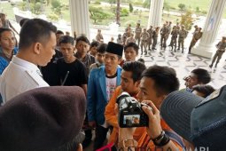 Mahasiswa Jambi desak penuntasan kasus suap