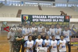 Tim Voli "IBU" Malang Kampiun Pangdam/V Brawijaya Cup 2018