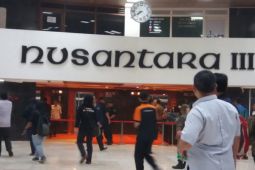 Lima mobil pemadam kebakaran dikerahkan ke DPR RI