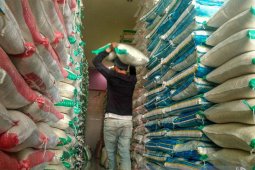 Pakde Karwo Harapkan Harga Turun Selama Ramadhan