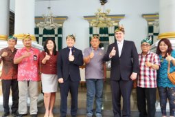 Pengusaha AS Segera Investasikan Modalnya di Situbondo (Video)