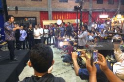 Cawagub Emil Persembahkan Penghargaan untuk Masyarakat Trenggalek