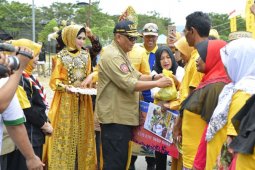 Ribuan Warga Gorontalo Terima Bantuan Kemensos